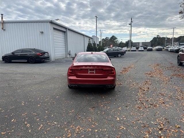 2020 Volvo S60 T5 Momentum