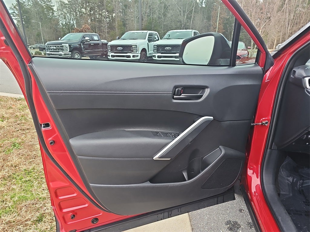 2023 Toyota Corolla Cross Hybrid SE