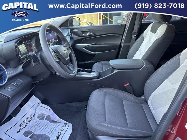 2025 Chevrolet Trax LS