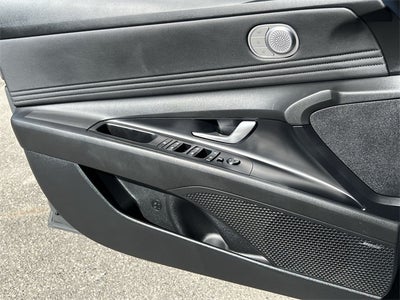 2024 Hyundai Elantra Hybrid Limited