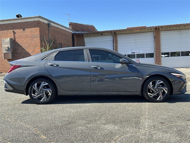 2024 Hyundai Elantra Hybrid Limited