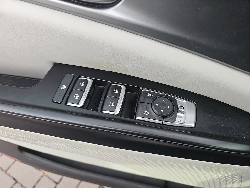 2023 Kia Carnival LX