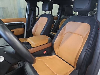 2023 Land Rover Defender 130 X-Dynamic SE