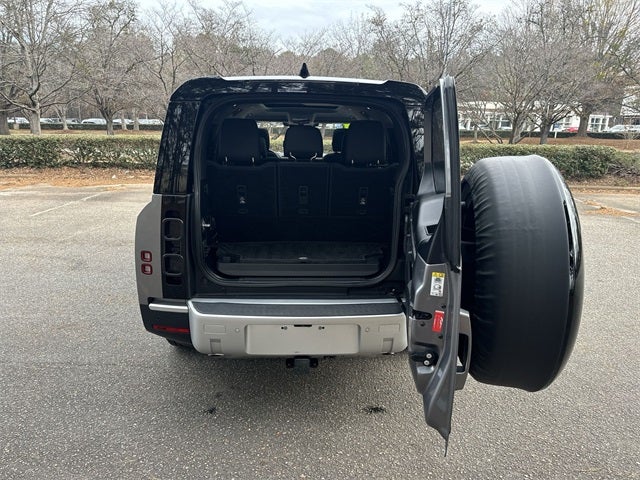 2024 Land Rover Defender 130 S