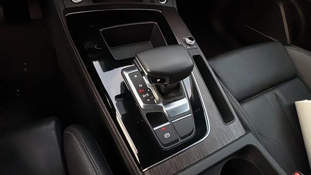 2024 Audi Q5 45 S line Premium quattro