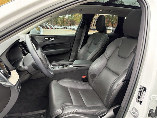 2022 Volvo XC60 B6 Inscription