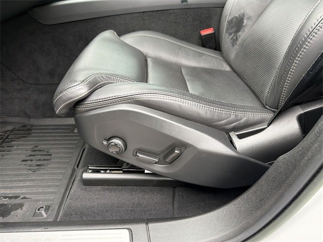 2022 Volvo XC60 B6 Inscription