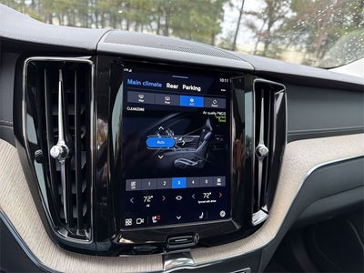 2022 Volvo XC60 B6 Inscription