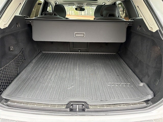 2022 Volvo XC60 B6 Inscription