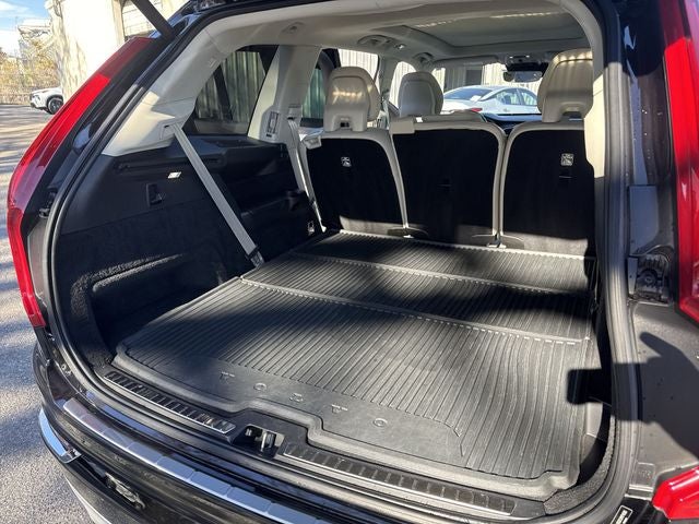 2021 Volvo XC90 T5 Momentum