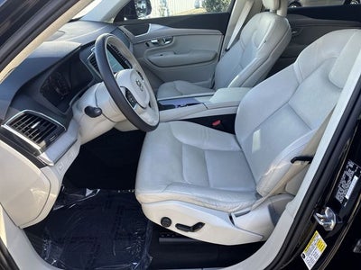 2021 Volvo XC90 T5 Momentum