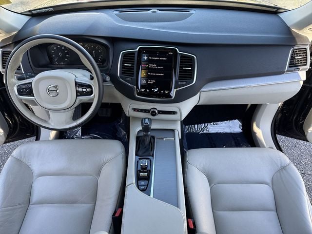 2021 Volvo XC90 T5 Momentum