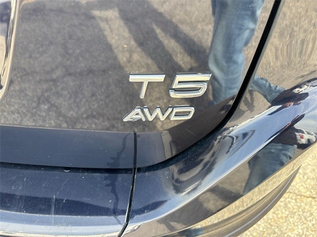 2017 Volvo XC60 T5 Dynamic