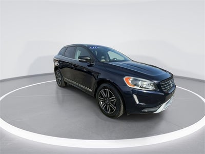 2017 Volvo XC60 T5 Dynamic