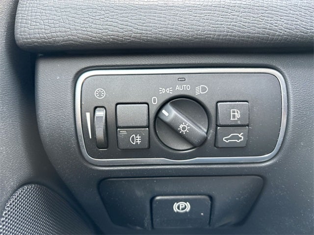 2017 Volvo XC60 T5 Dynamic