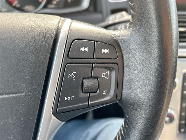 2017 Volvo XC60 T5 Dynamic