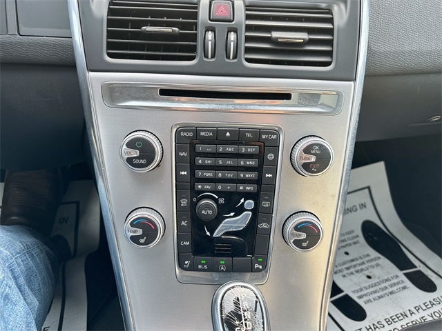 2017 Volvo XC60 T5 Dynamic