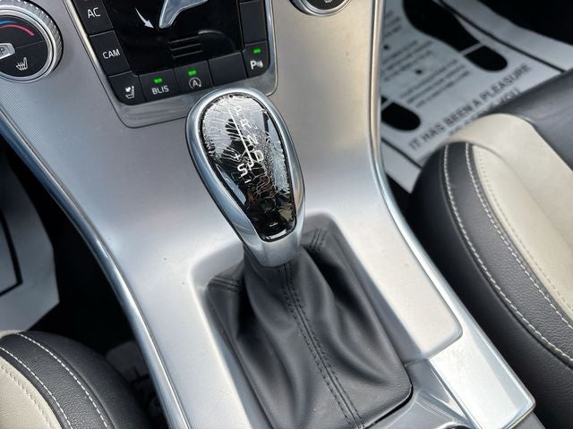 2017 Volvo XC60 T5 Dynamic