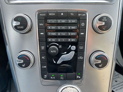 2017 Volvo XC60 T5 Dynamic