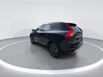 2017 Volvo XC60 T5 Dynamic