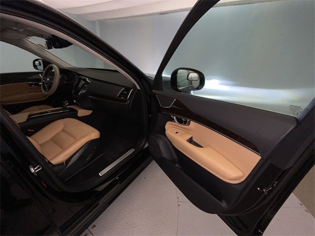 2016 Volvo XC90 Base