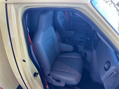 2022 Ford E-450SD Base DRW