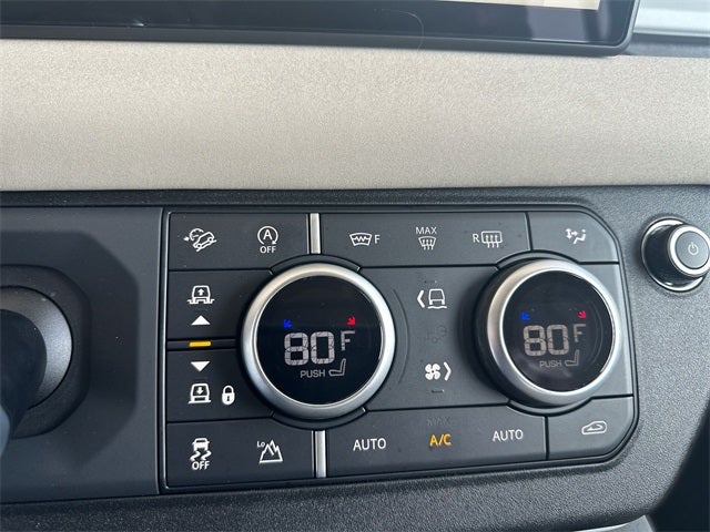 2023 Land Rover Defender 110 SE