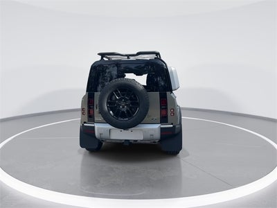 2023 Land Rover Defender 110 SE
