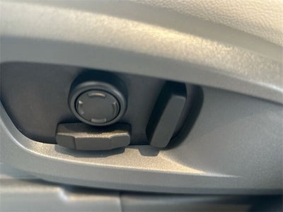 2023 Land Rover Defender 110 SE