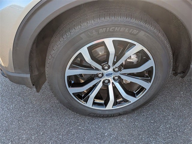 2025 Ford Explorer ST-Line 300A