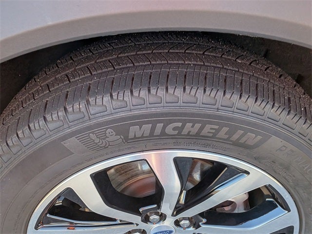 2025 Ford Explorer ST-Line 300A