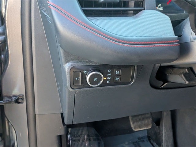 2025 Ford Explorer ST-Line 300A