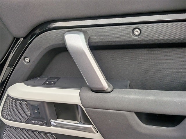 2023 Land Rover Defender 110 X-Dynamic SE