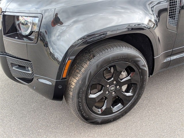 2023 Land Rover Defender 110 X-Dynamic SE