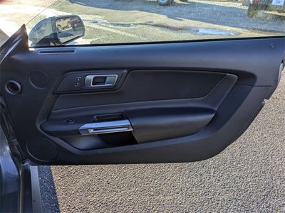 2022 Ford Mustang EcoBoost